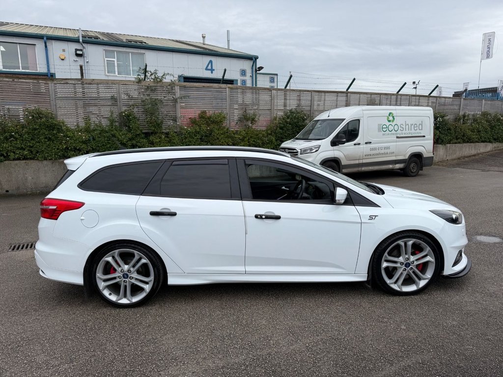Used Ford Focus 2017 for sale - 76496900: Photo 10