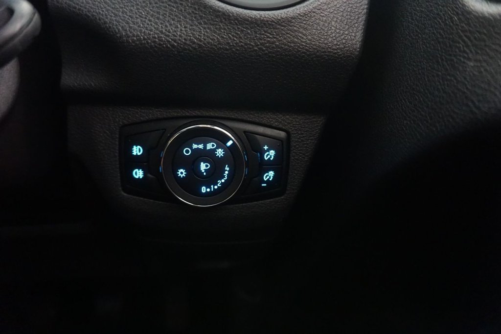 Used Ford Transit Courier 2017 for sale - 77557734: Photo 21