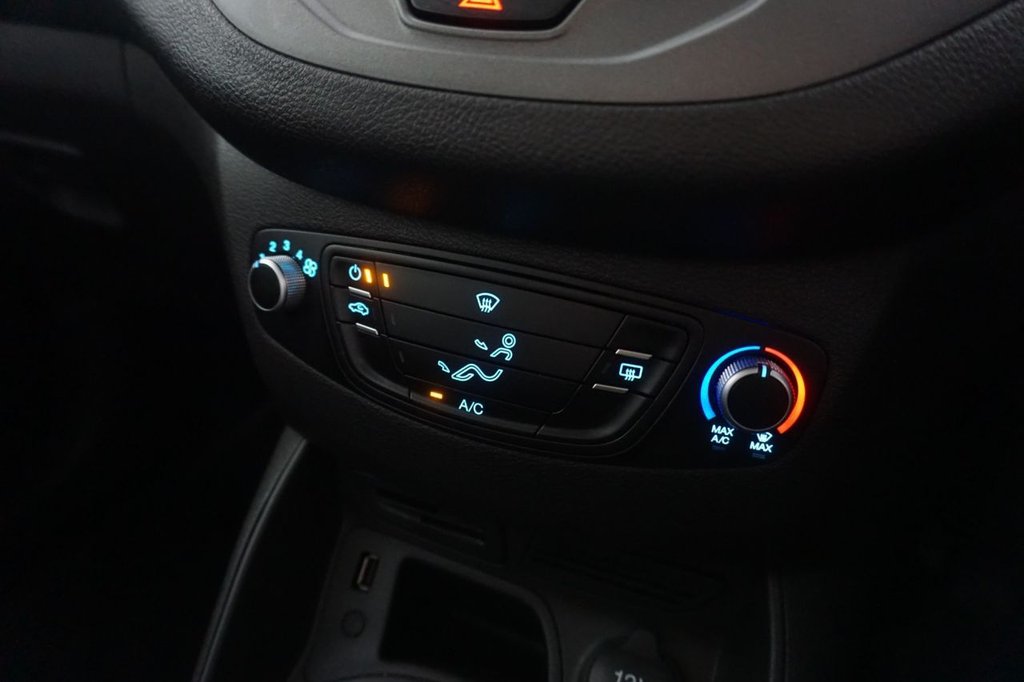 Used Ford Transit Courier 2017 for sale - 77557734: Photo 24