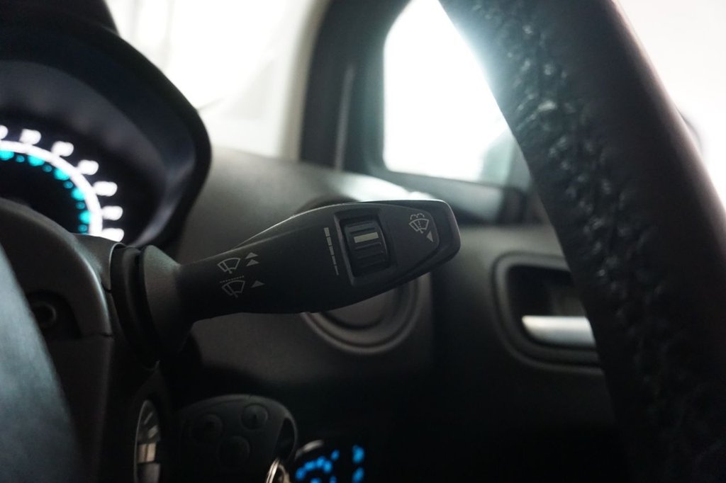 Used Ford Transit Courier 2017 for sale - 77557734: Photo 32