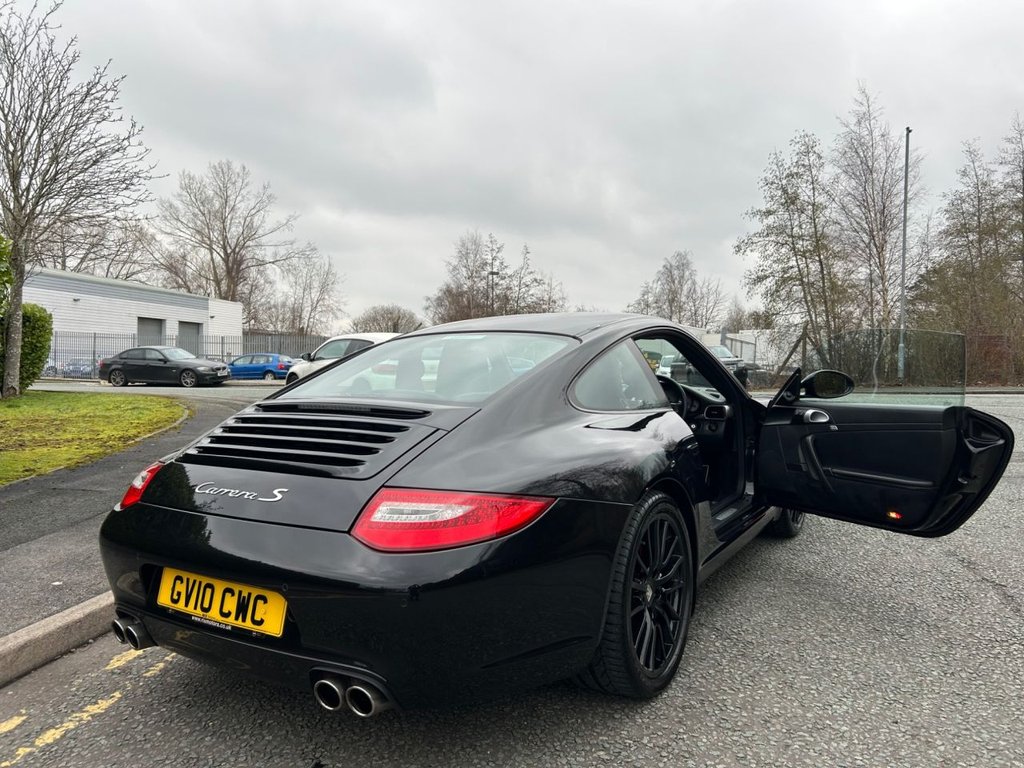 Used Porsche 911 2010 for sale - 77288032: Photo 16