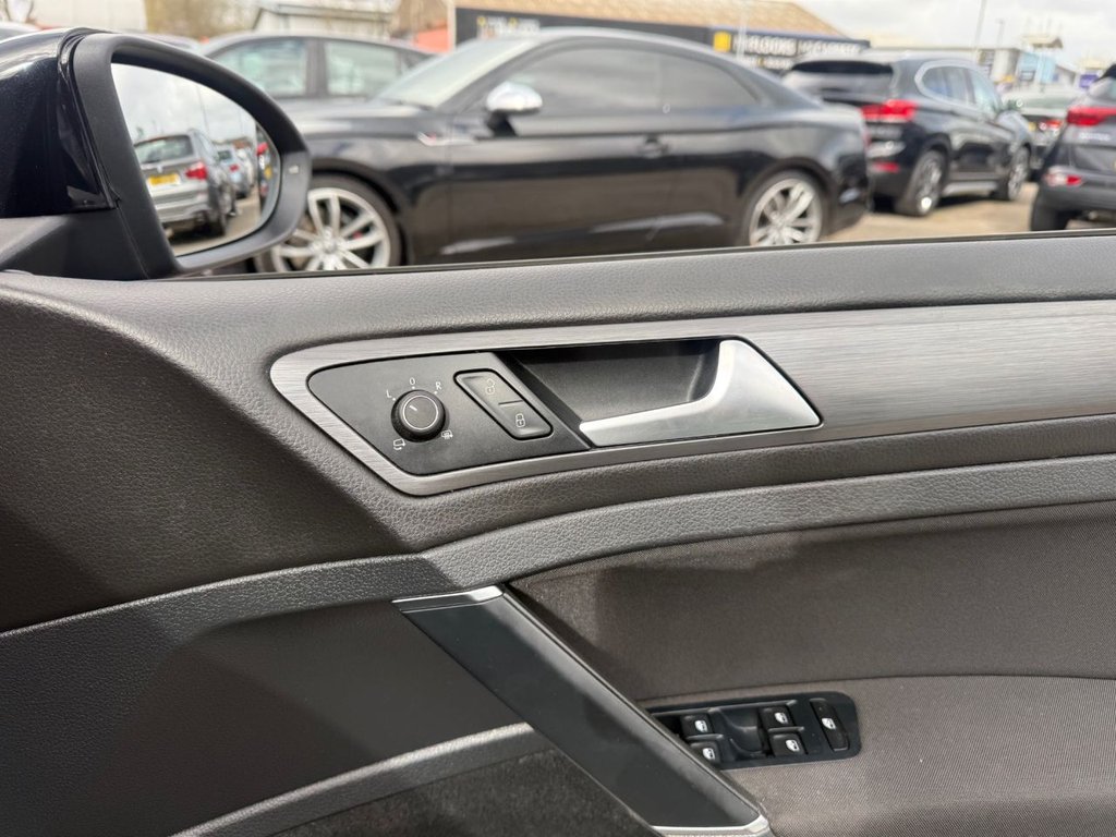 Used Volkswagen Golf 2018 for sale - 78068537: Photo 15