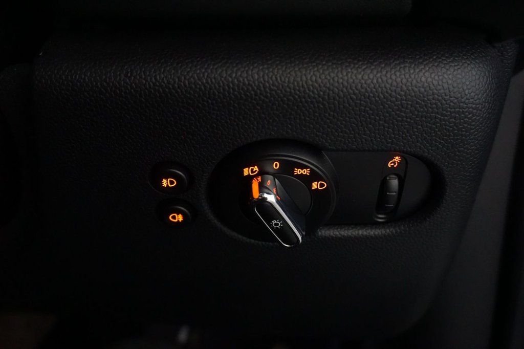 Used MINI Hatch 2018 for sale - 76520743: Photo 24