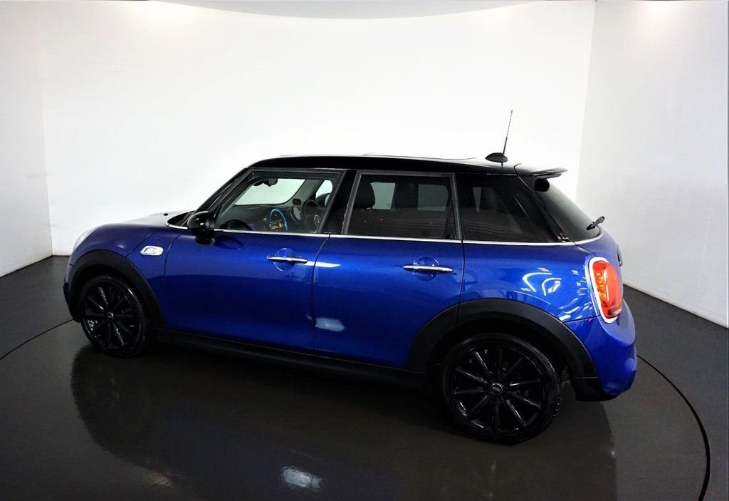 Used MINI Hatch 2018 for sale - 76520743: Photo 5