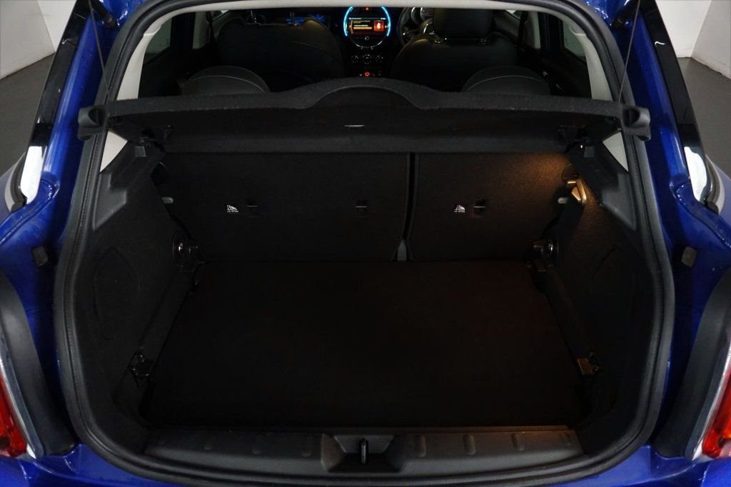 Used MINI Hatch 2018 for sale - 76520743: Photo 8