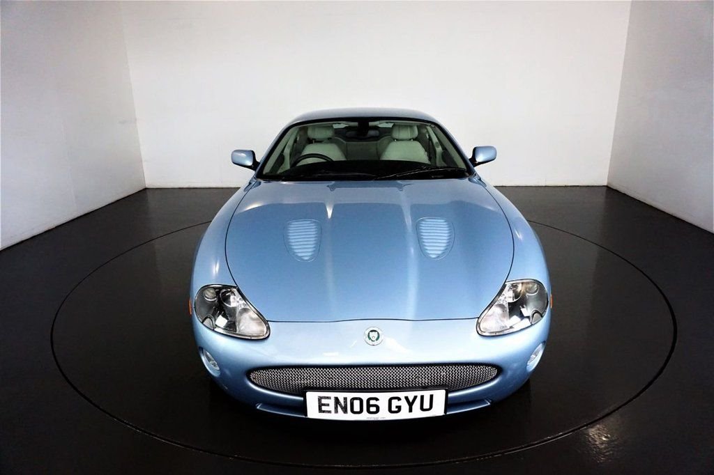 Used Jaguar XKR 2006 for sale - 76590799: Photo 21
