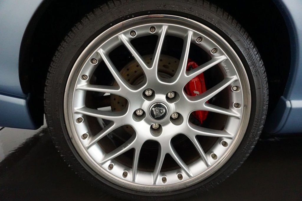 Used Jaguar XKR 2006 for sale - 76590799: Photo 25