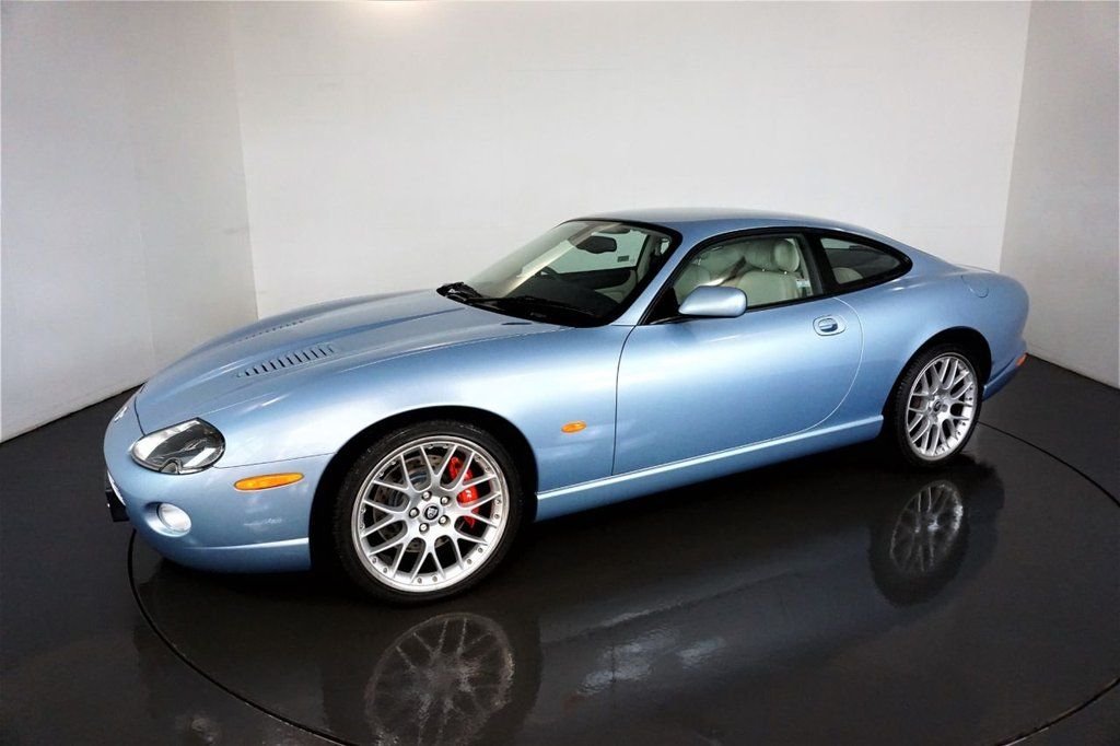 Used Jaguar XKR 2006 for sale - 76590799: Photo 3