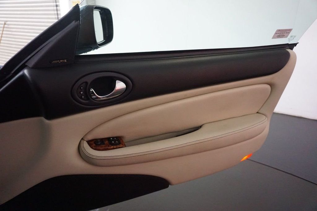 Used Jaguar XKR 2006 for sale - 76590799: Photo 34
