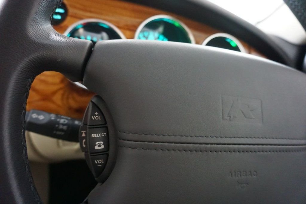 Used Jaguar XKR 2006 for sale - 76590799: Photo 45