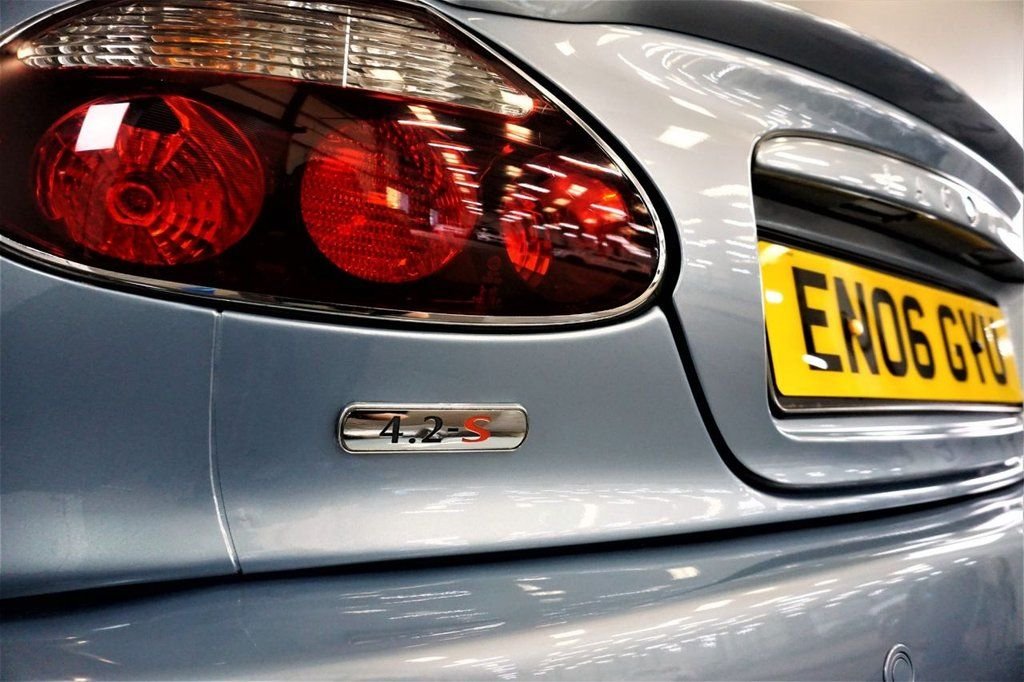 Used Jaguar XKR 2006 for sale - 76590799: Photo 7