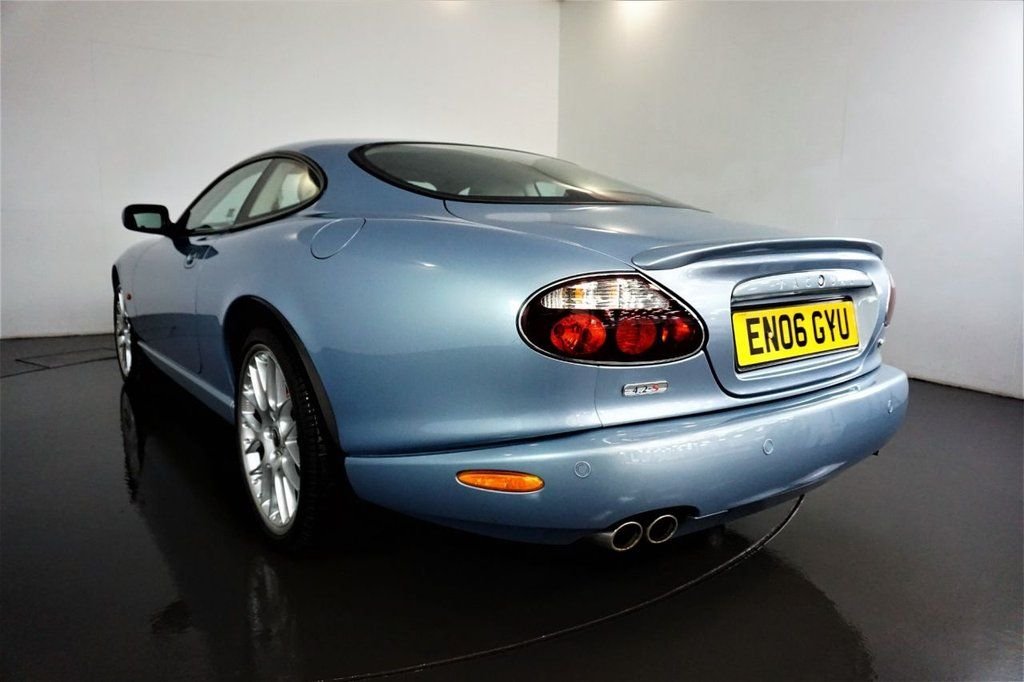 Used Jaguar XKR 2006 for sale - 76590799: Photo 8