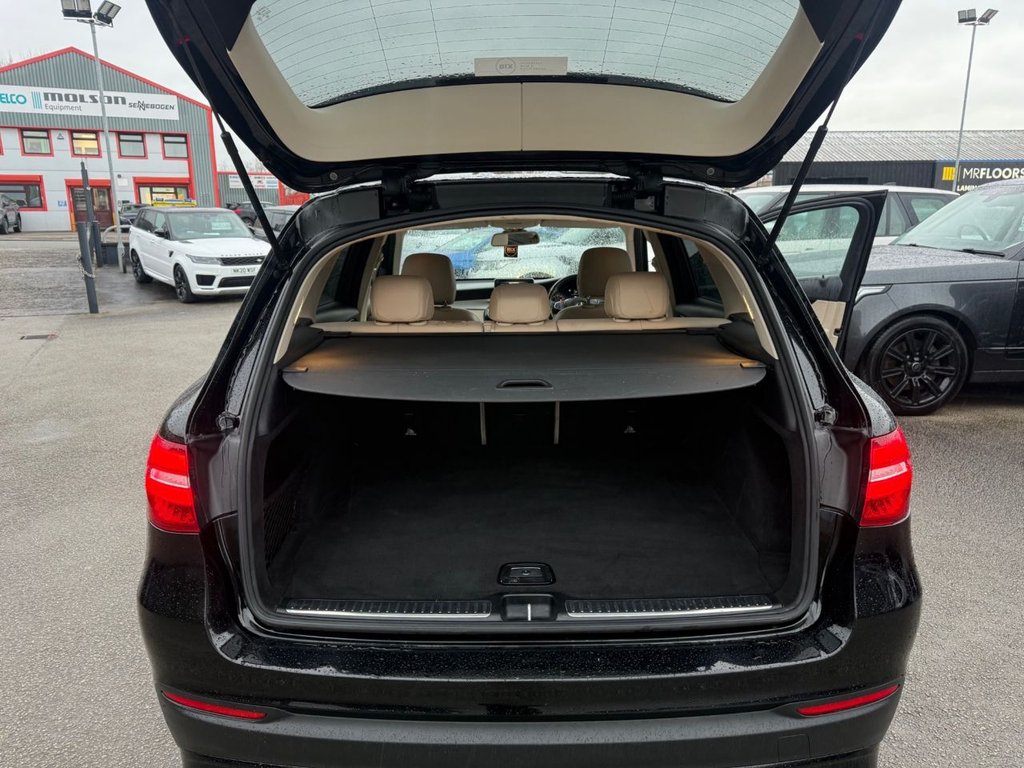 Used Mercedes-Benz GLC 2019 for sale - 76841586: Photo 7