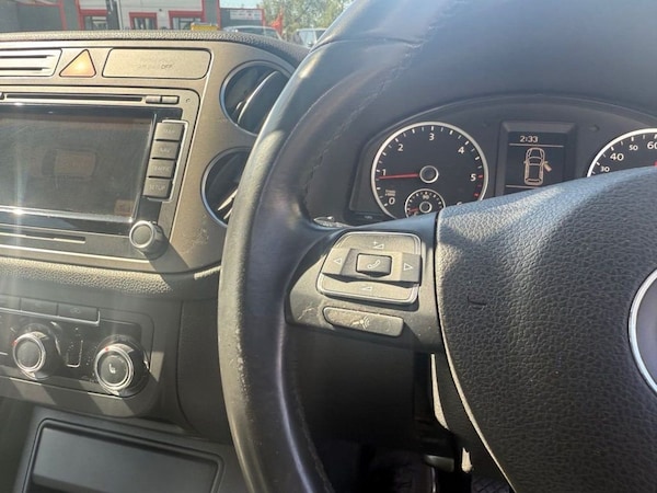 Used Volkswagen Tiguan 2011 for sale - 76223893: Photo 17
