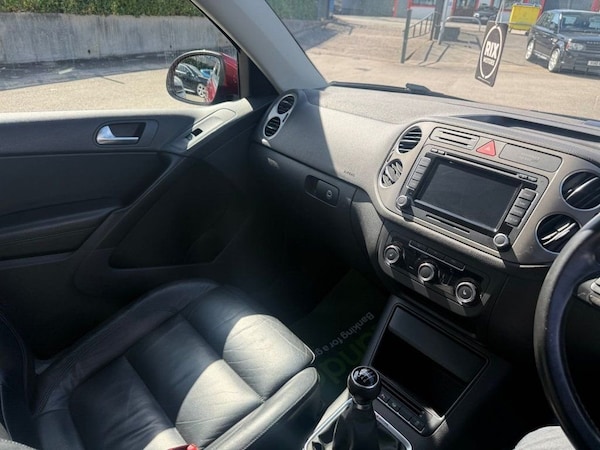 Used Volkswagen Tiguan 2011 for sale - 76223893: Photo 31