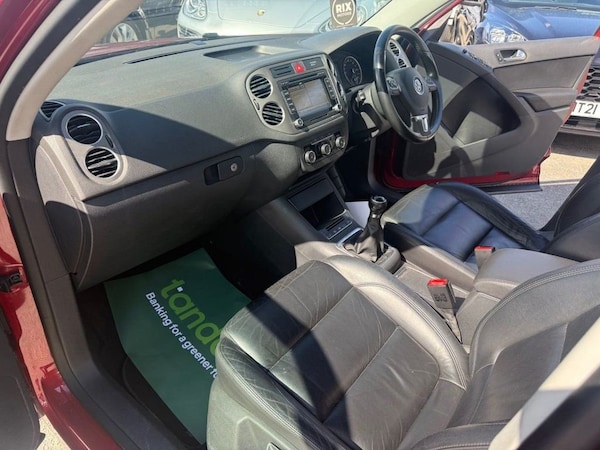 Used Volkswagen Tiguan 2011 for sale - 76223893: Photo 32
