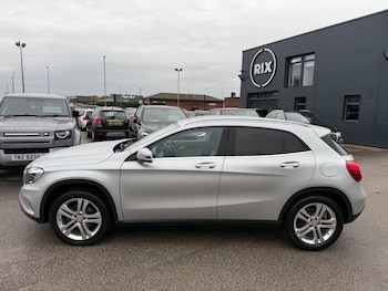 Used Mercedes-Benz GLA 2016 for sale - 76386171: Photo