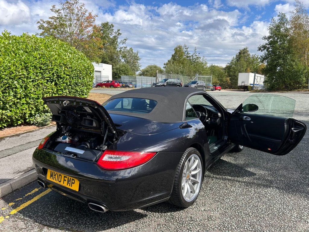 Used Porsche 911 2010 for sale - 75573868: Photo 25