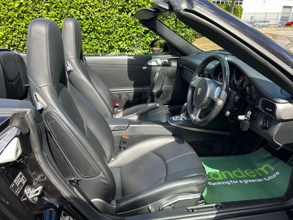 Used Porsche 911 2010 for sale - 75573868: Photo 38