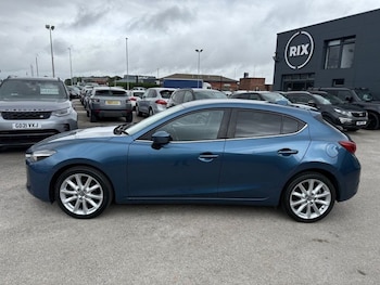 Used Mazda Mazda3 2017 for sale - 79254248: Photo