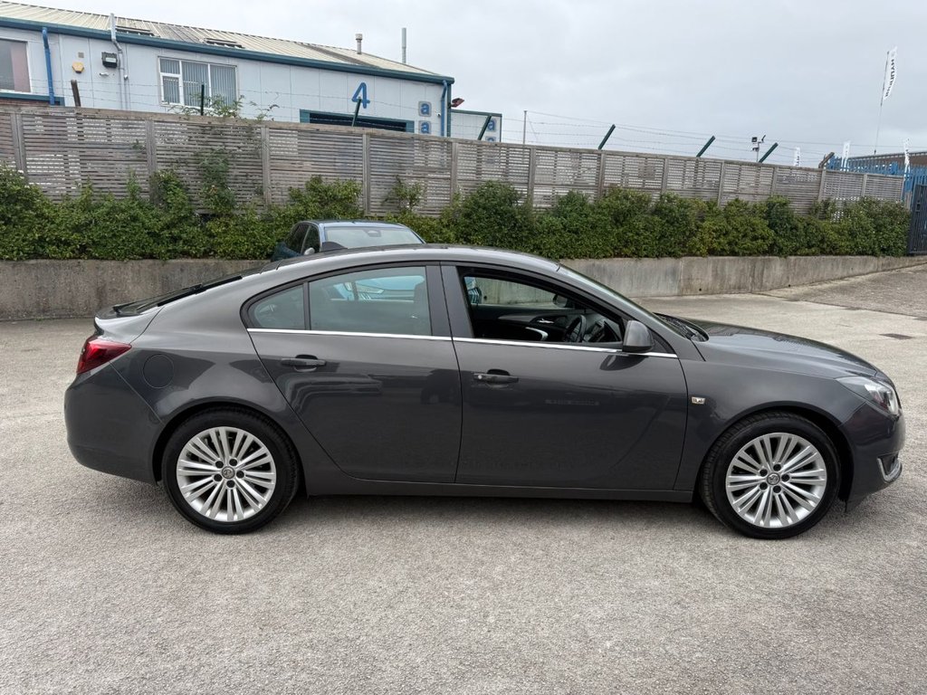 Used Vauxhall Insignia 2015 for sale - 76685987: Photo 10