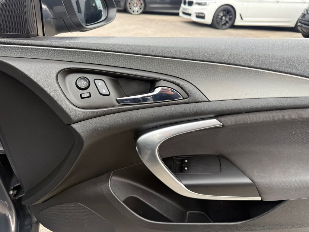 Used Vauxhall Insignia 2015 for sale - 76685987: Photo 16