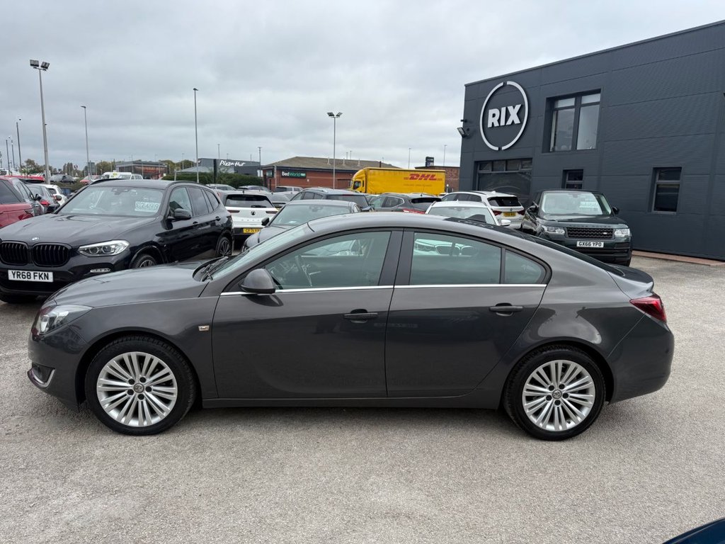 Used Vauxhall Insignia 2015 for sale - 76685987: Photo 3