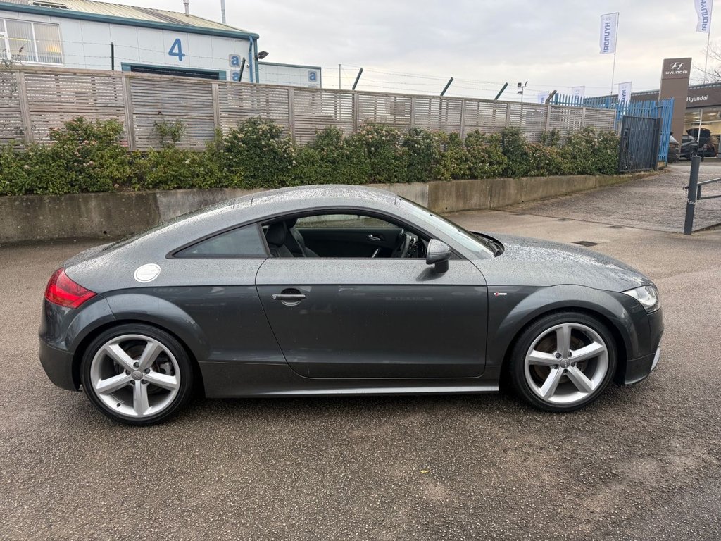 Used Audi TT 2010 for sale - 76768799: Photo 10