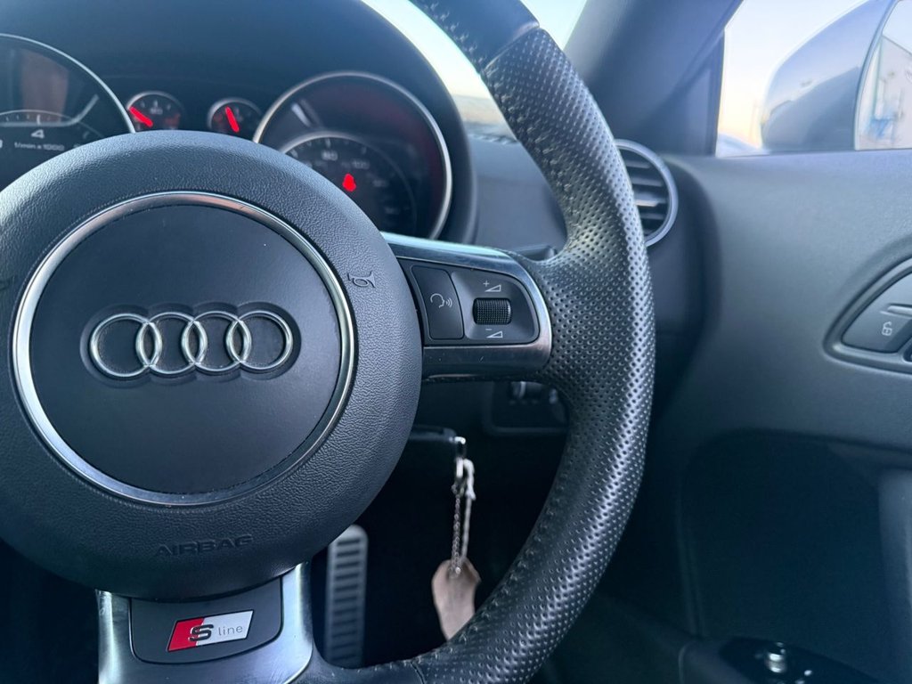 Used Audi TT 2010 for sale - 76768799: Photo 18