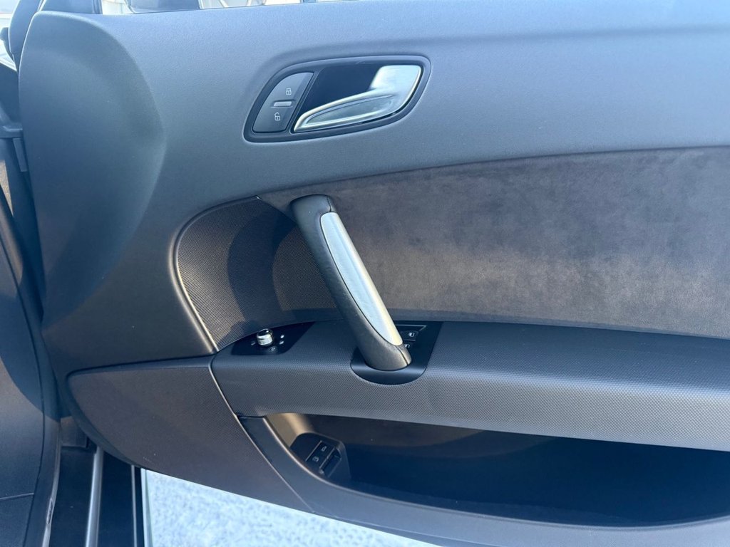 Used Audi TT 2010 for sale - 76768799: Photo 20