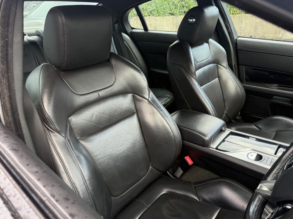 Used Jaguar XF 2013 for sale - 76582169: Photo 13