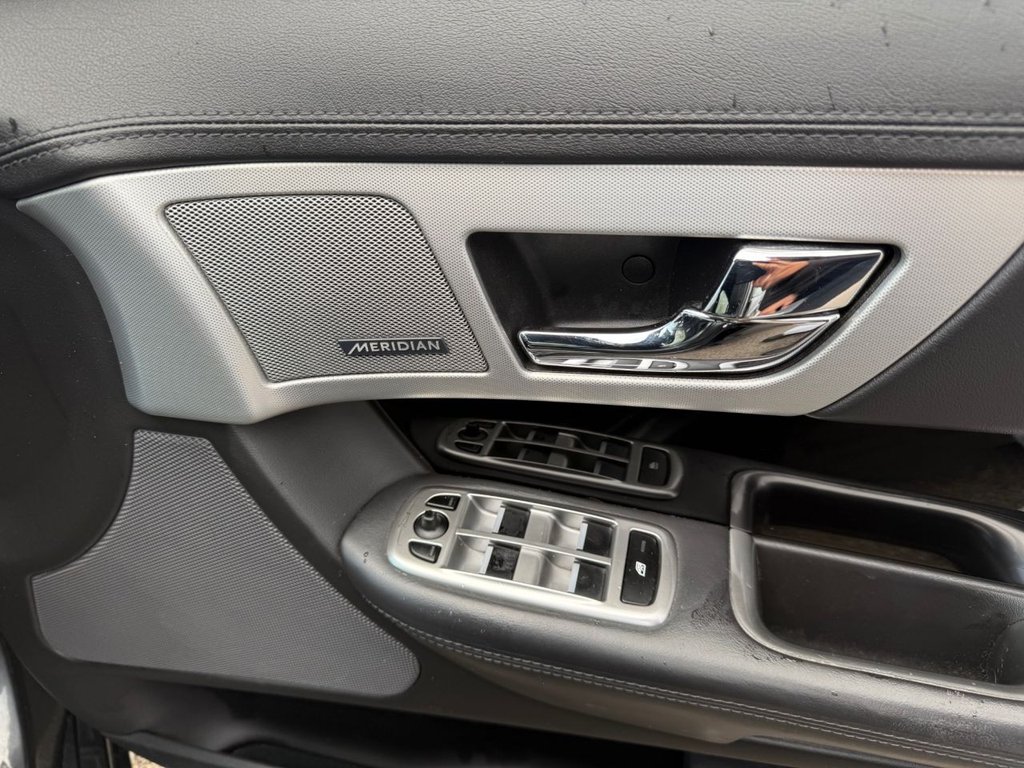 Used Jaguar XF 2013 for sale - 76582169: Photo 16
