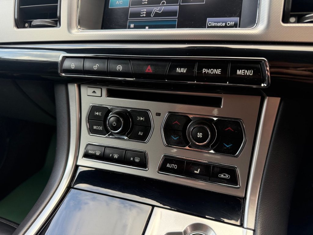 Used Jaguar XF 2013 for sale - 76582169: Photo 26