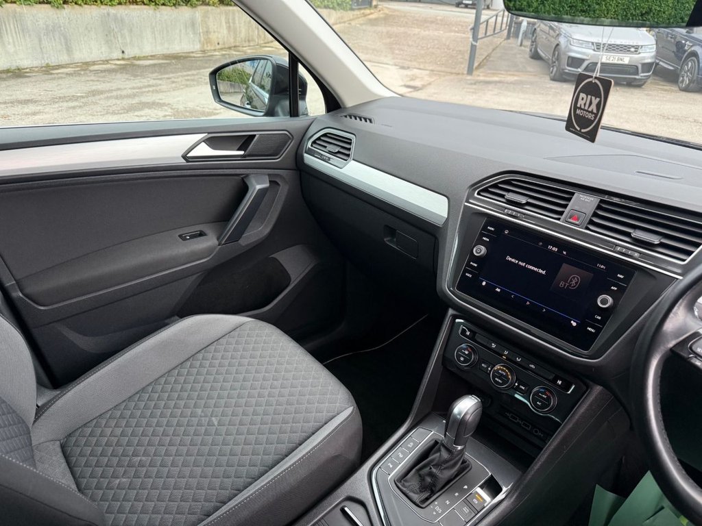 Used Volkswagen Tiguan 2018 for sale - 76323533: Photo 23