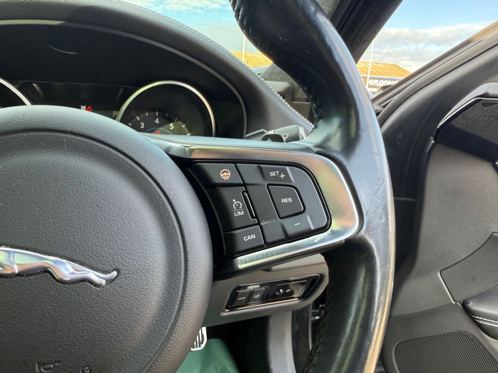 Used Jaguar XF 2016 for sale - 75974271: Photo 20