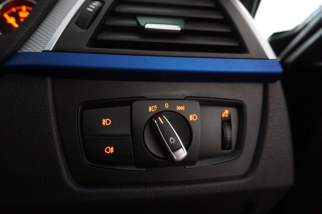 Used BMW 3 Series 2017 for sale - 76080683: Photo 19