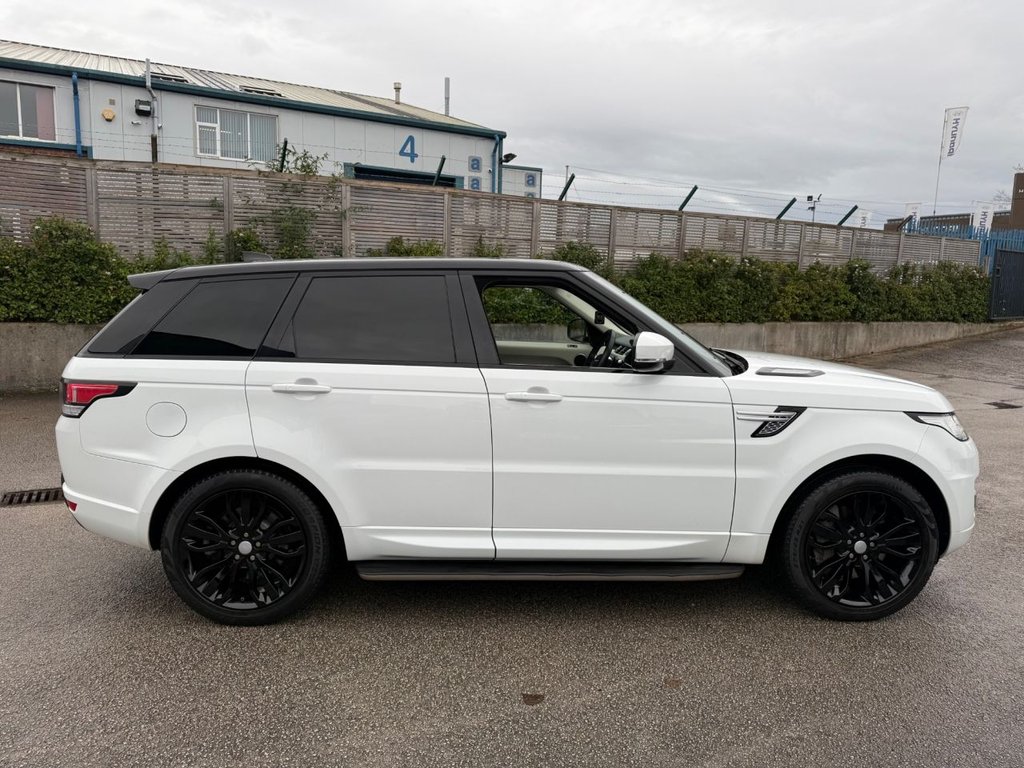 Used Land Rover Range Rover Sport 2017 for sale - 76266775: Photo 10