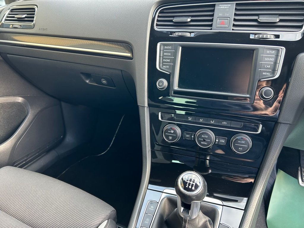 Used Volkswagen Golf 2015 for sale - 77188286: Photo 27