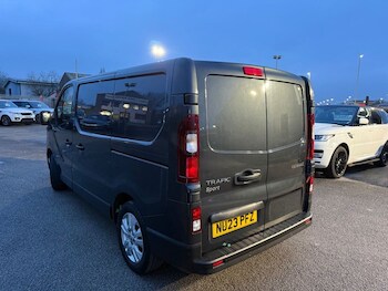 Used Renault Trafic 2023 for sale - 77027281: Photo