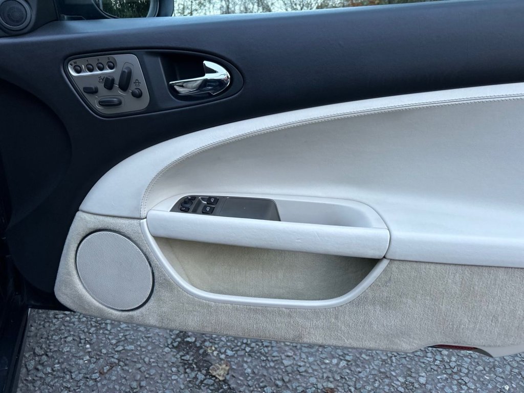 Used Jaguar XKR 2007 for sale - 76470380: Photo 24