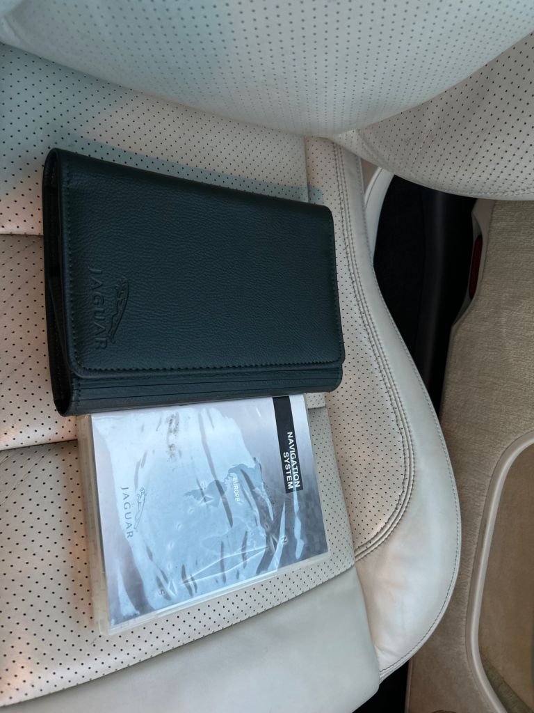 Used Jaguar XKR 2007 for sale - 76470380: Photo 34