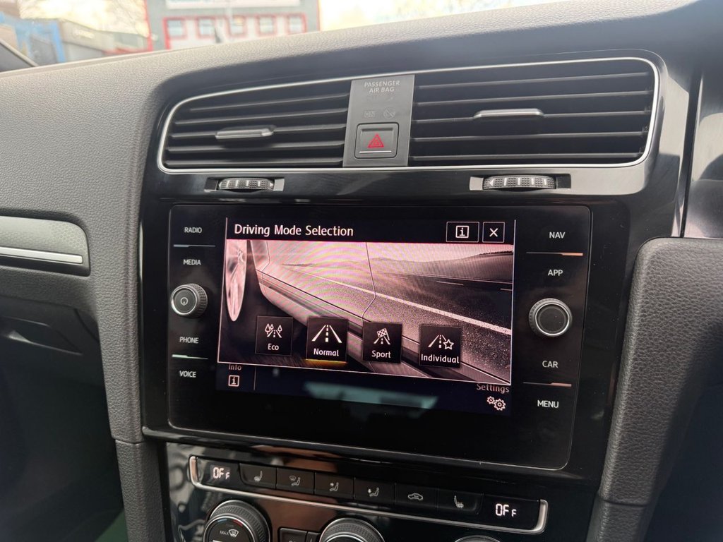 Used Volkswagen Golf 2017 for sale - 78212968: Photo 23