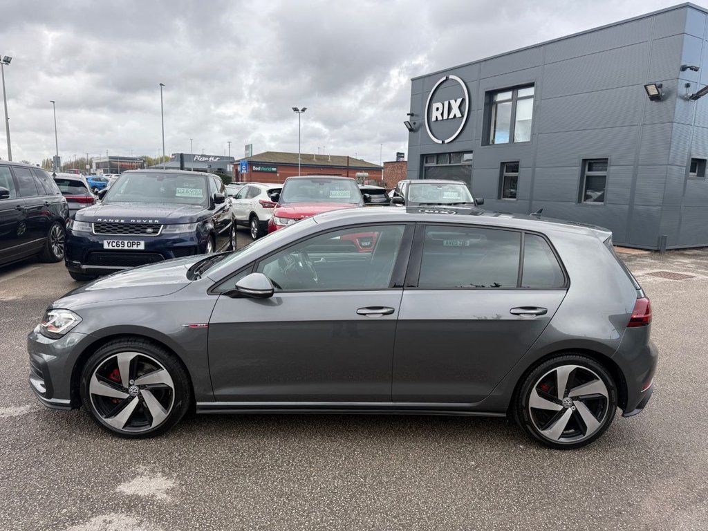 Used Volkswagen Golf 2017 for sale - 78212968: Photo 3