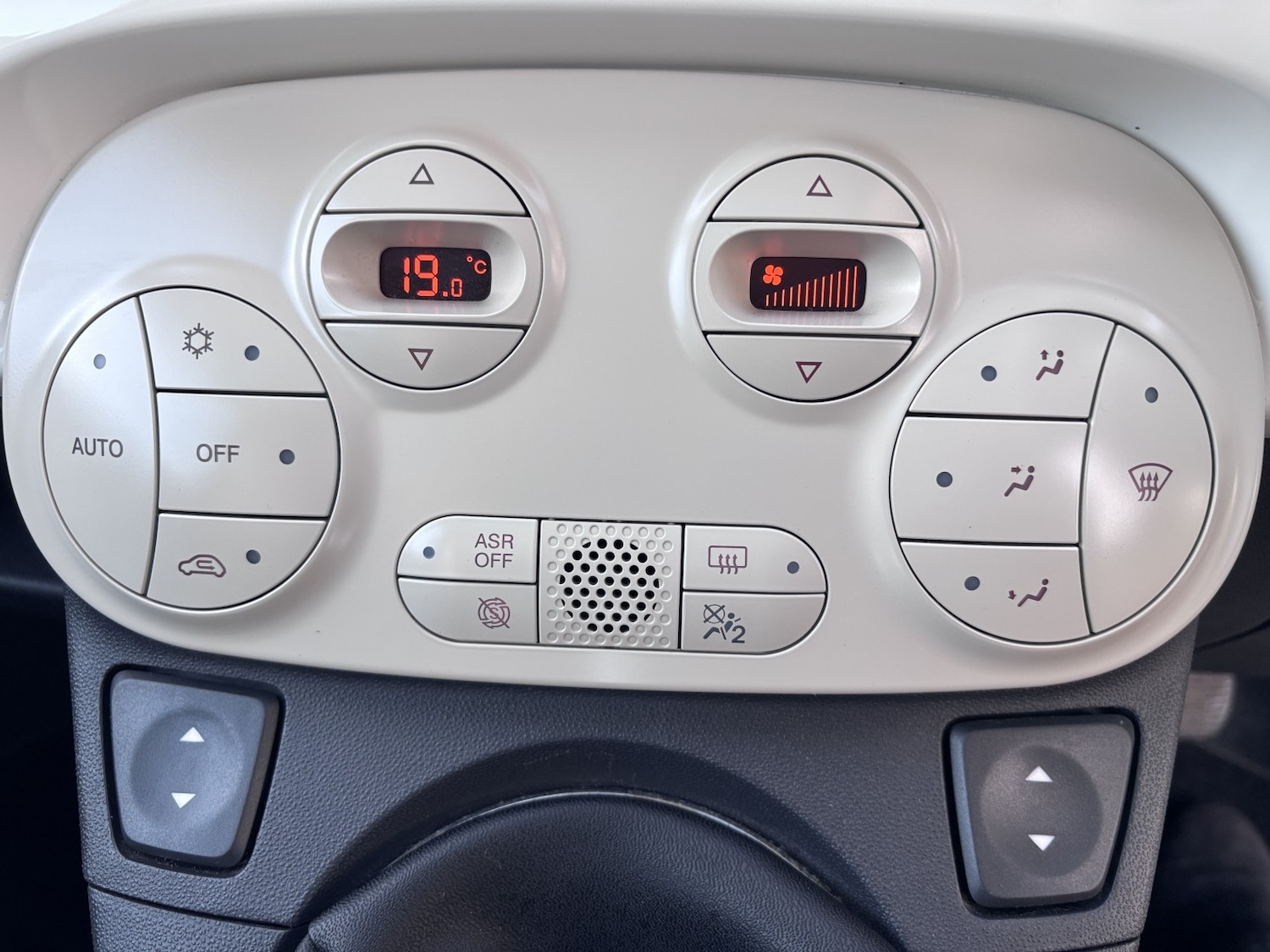 Used Fiat 500 2014 for sale - 76896944: Photo 28