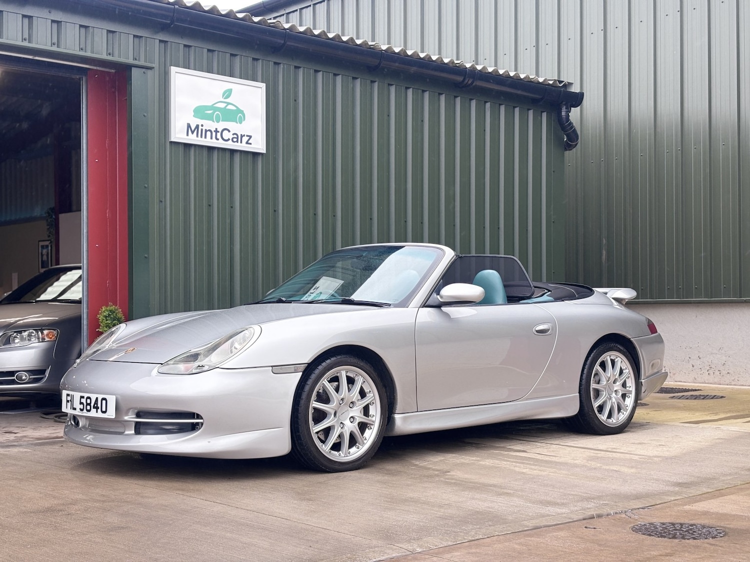 Used Porsche 911 2001 for sale - 78004404: Photo 2