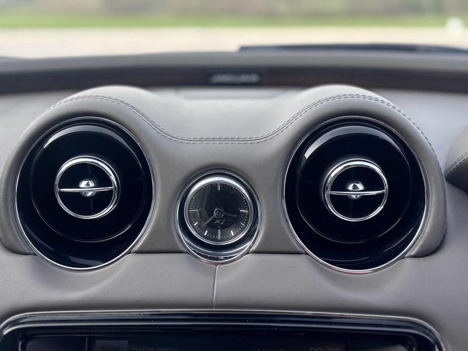 Used Jaguar XJ 2014 for sale - 77968812: Photo 40