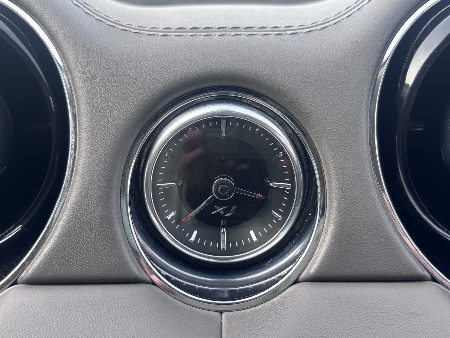 Used Jaguar XJ 2014 for sale - 77968812: Photo 41