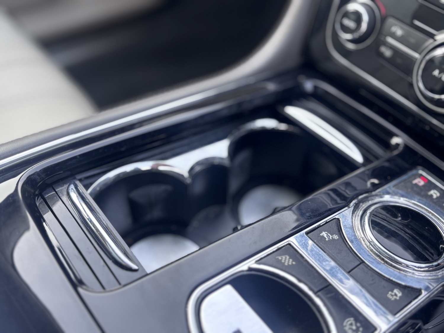 Used Jaguar XJ 2014 for sale - 77968812: Photo 48