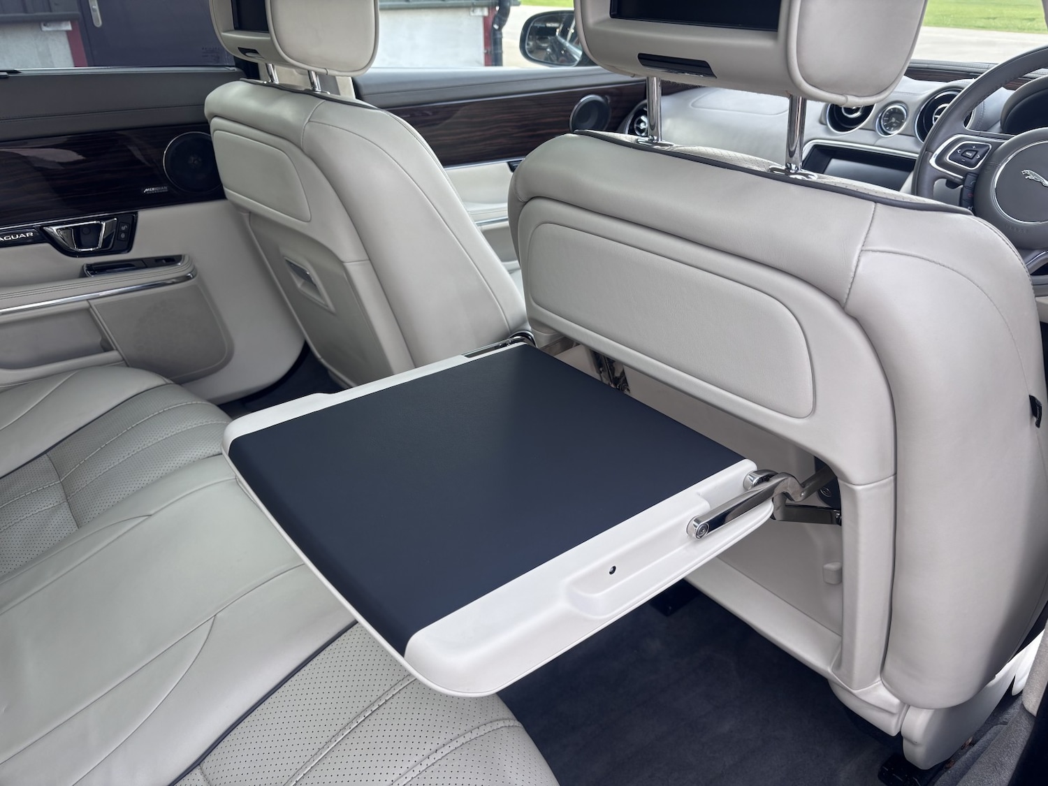 Used Jaguar XJ 2014 for sale - 77968812: Photo 62