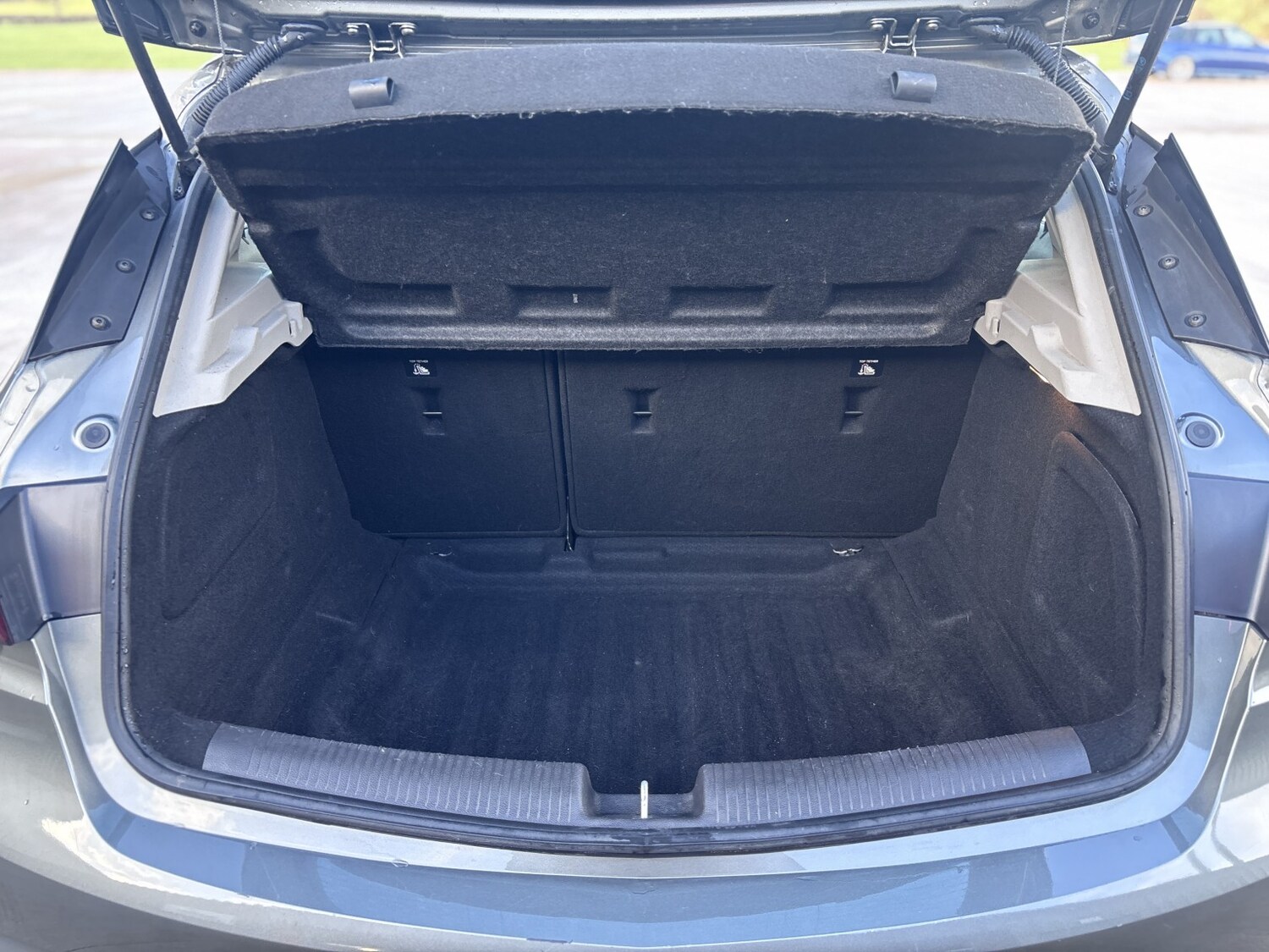 Used Vauxhall Astra 2017 for sale - 77342577: Photo 45